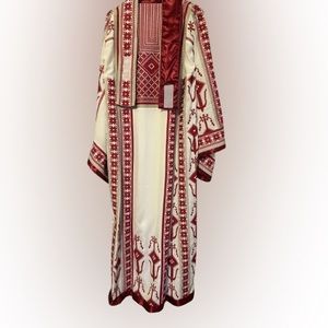 Beautiful traditional Palestinian thobe